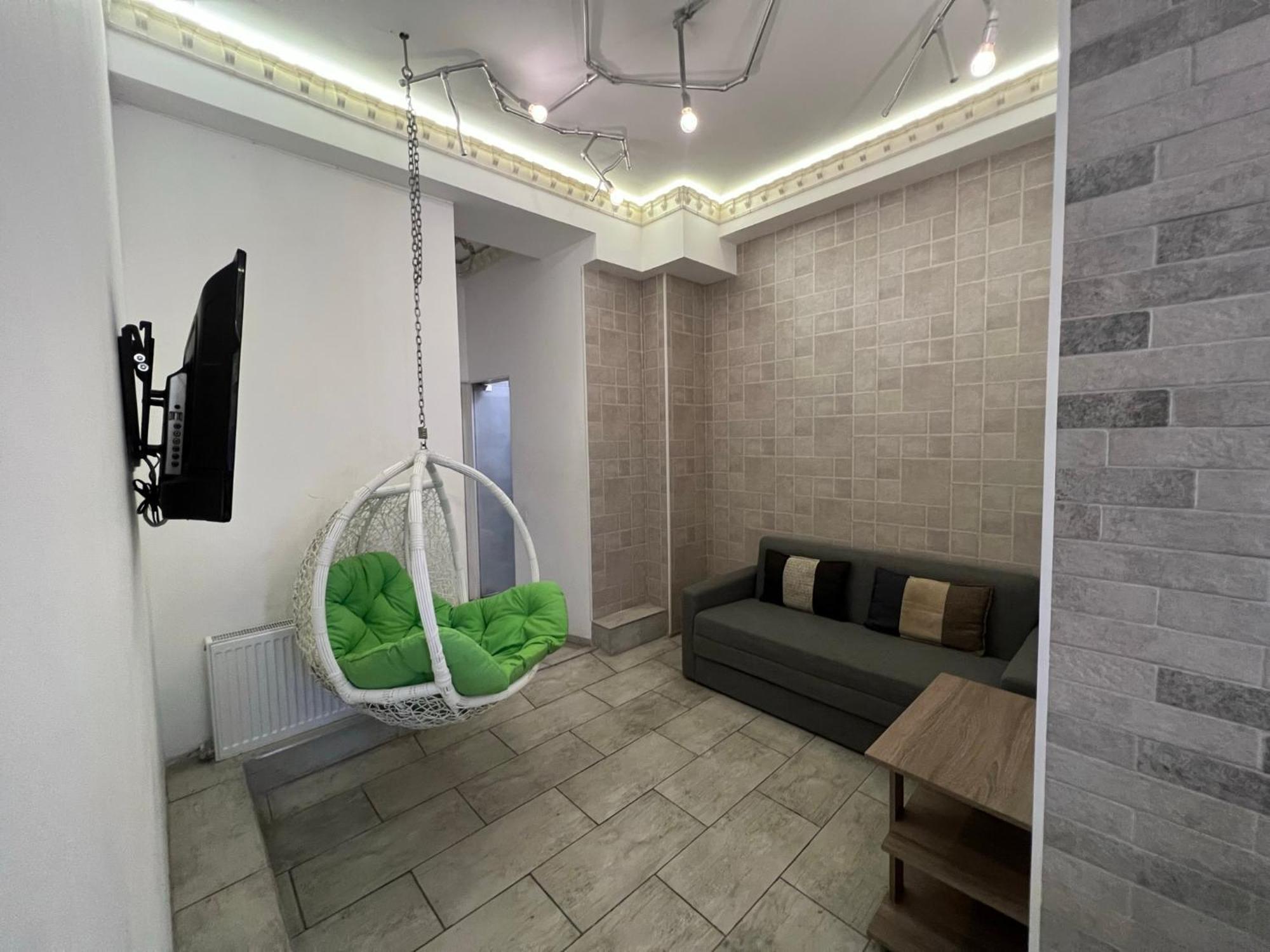 Apartment Center *